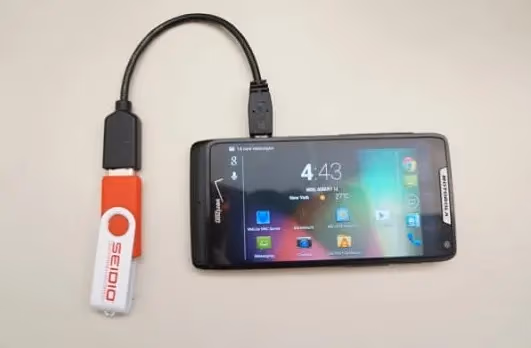 Preparing for FRP bypass with an OTG cable and USB flash drive